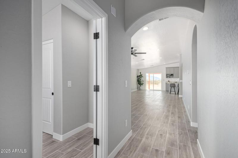 42761 W INDIANOLA AVE, Tonopah, AZ 85354