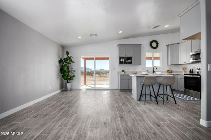 42761 W INDIANOLA AVE, Tonopah, AZ 85354