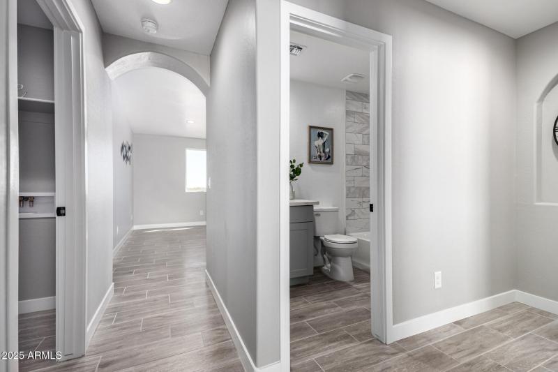 42761 W INDIANOLA AVE, Tonopah, AZ 85354