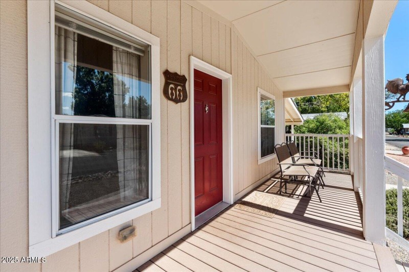 02-Front Covered Deck