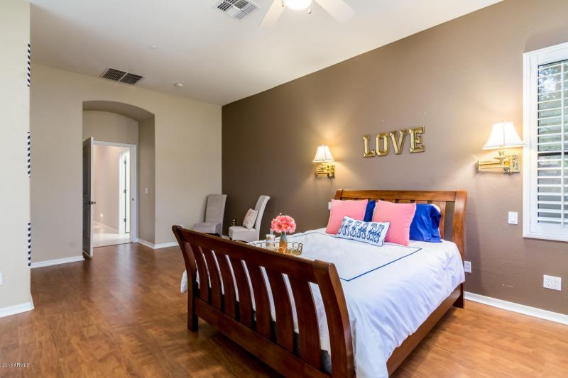 1447 W Swan Ct - MLS-30