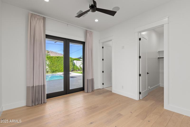 MASTER SEPARATE EXIT