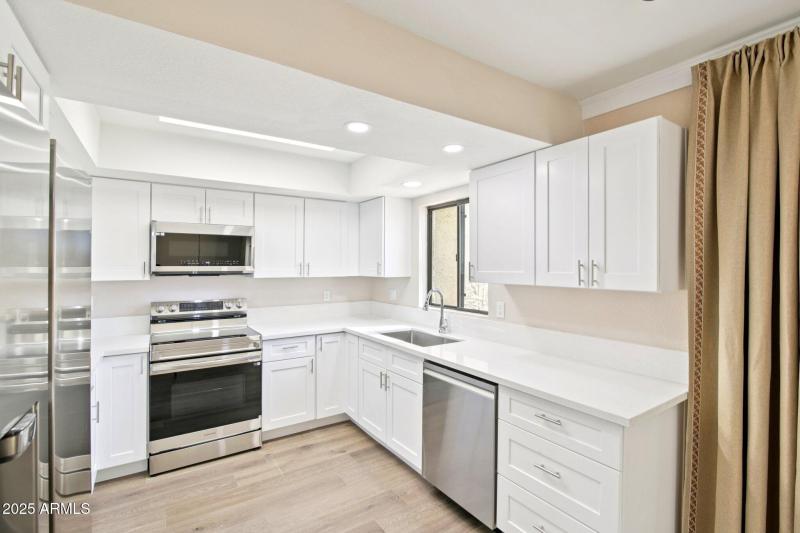 11-web-or-mls-W Avenida De Amigos Cir-S0