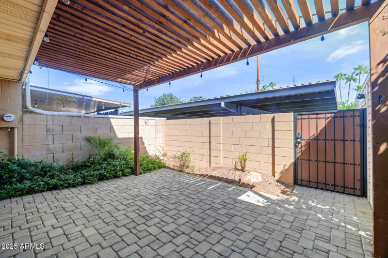 5137 N Granite Reef Rd-large-021-004-TOD