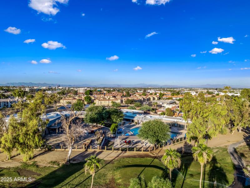 6-Ahwatukee-ocupix-Comm