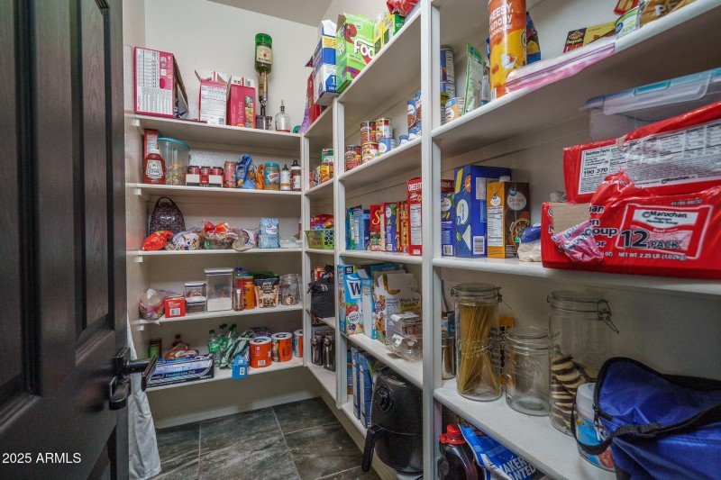 5B) PANTRY