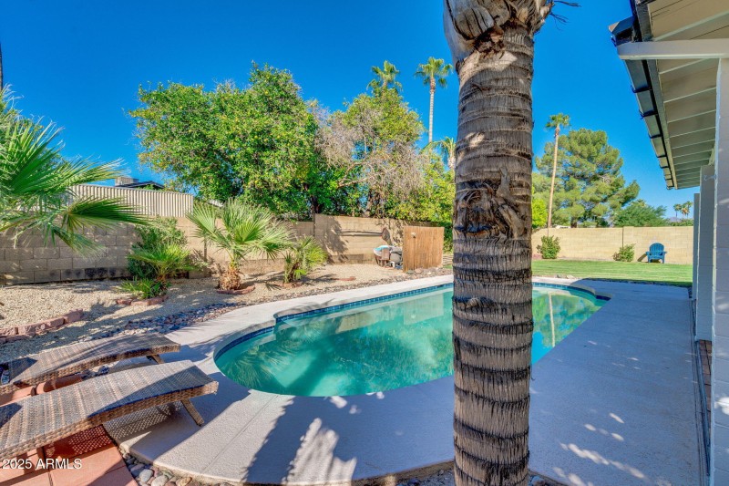 38-web-or-mls-ext 1-8