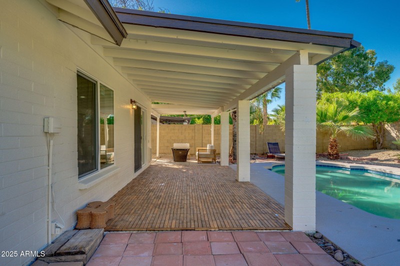 42-web-or-mls-ext 1-12