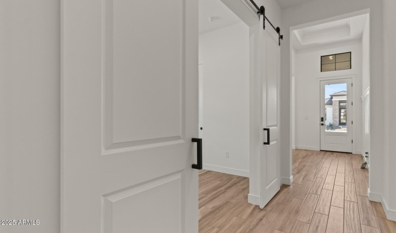 FSVV Lot #43 Entryway (Large)