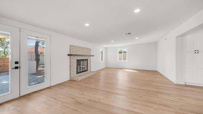 19251 N 17th Dr (10)