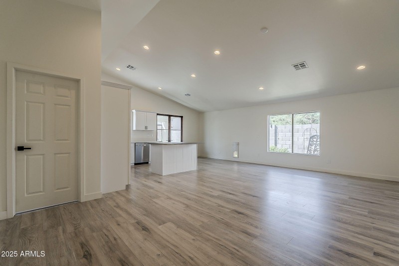 7-web-or-mls-Citrus Way-7