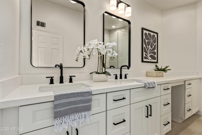 aa83d3a6c9da57be4c4c55d21883c8ef