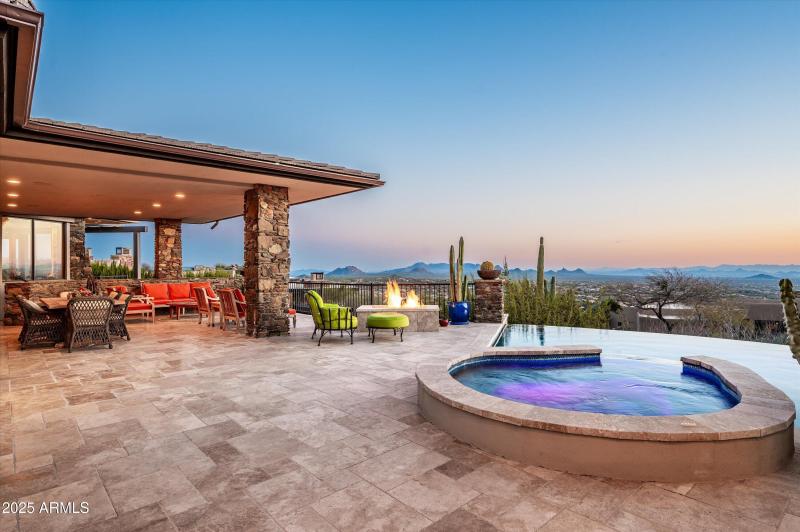 45-11070ERollingRockDr-45