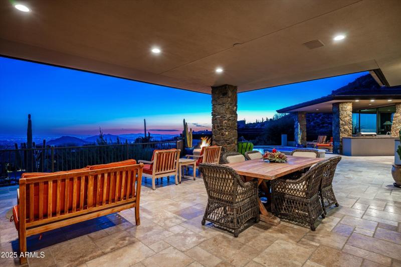 42-11070ERollingRockDr-42