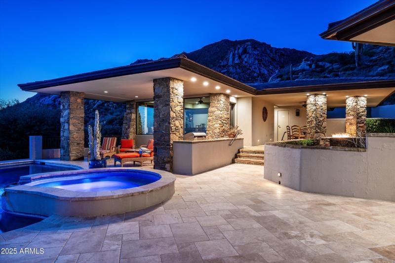 35-11070ERollingRockDr-35