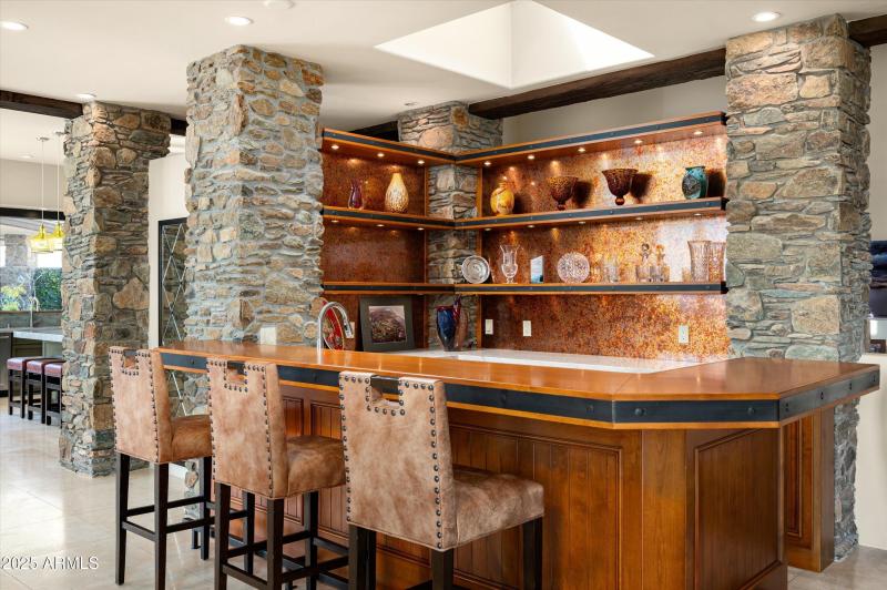 09-11070ERollingRockDr-9