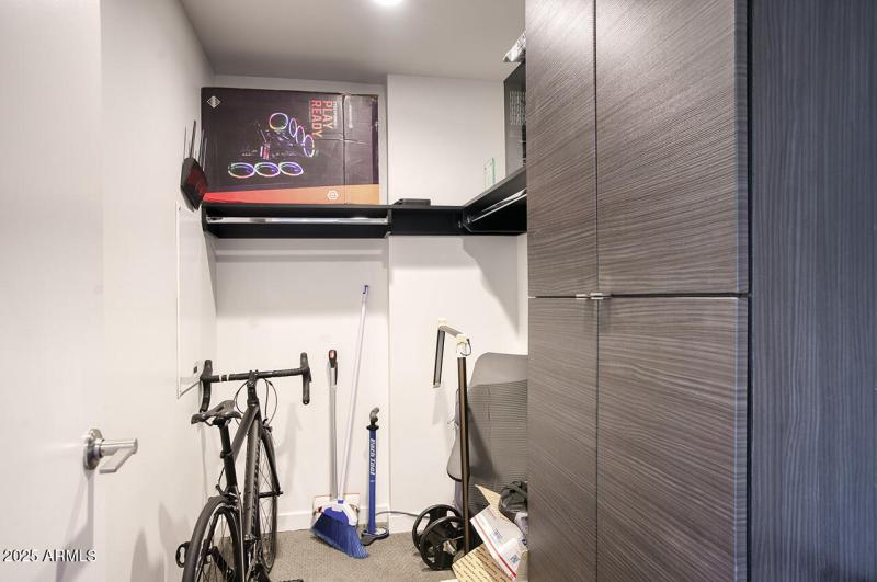 100 W PORTLAND ST 404