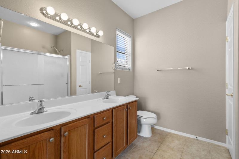 21-web-or-mls-_Z2A4155