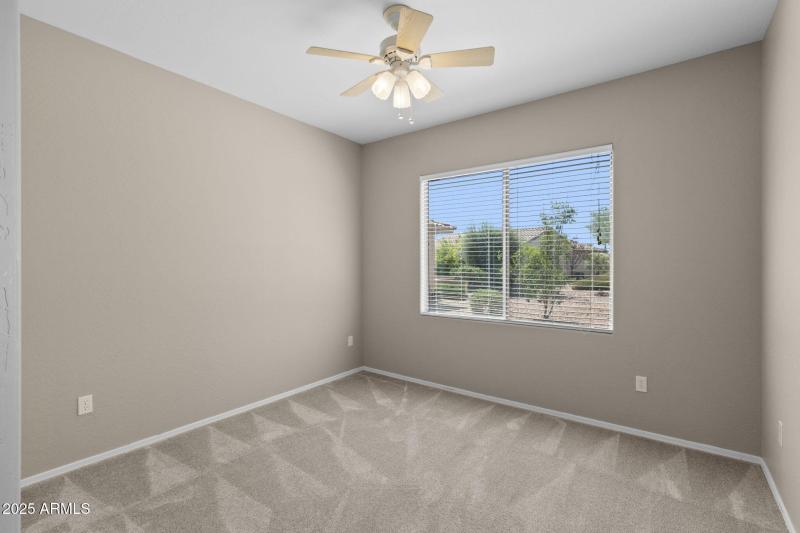 13-web-or-mls-_Z2A4128