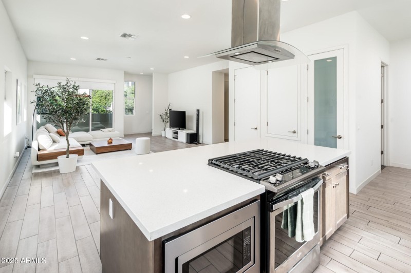 325 E Coronado Rd Unit 13 - MLS-19