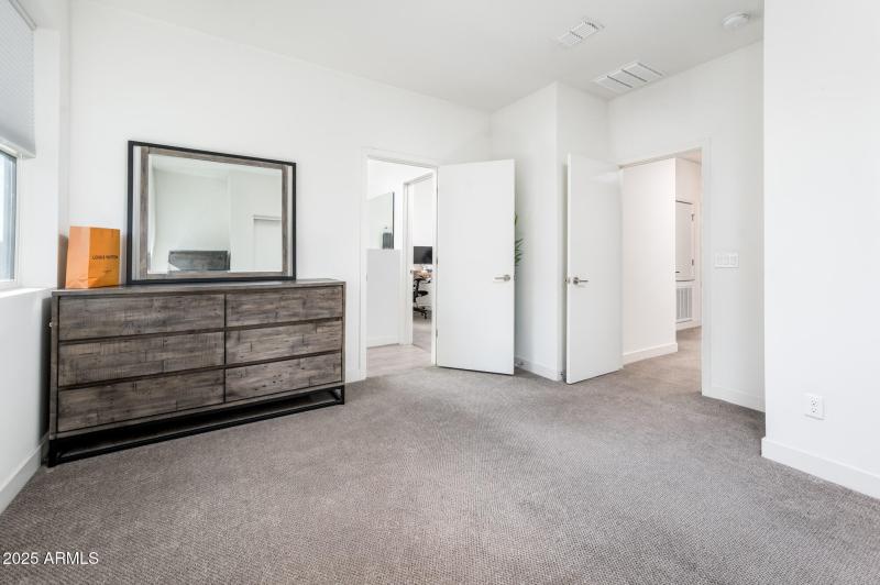 325 E Coronado Rd Unit 13 - MLS-26