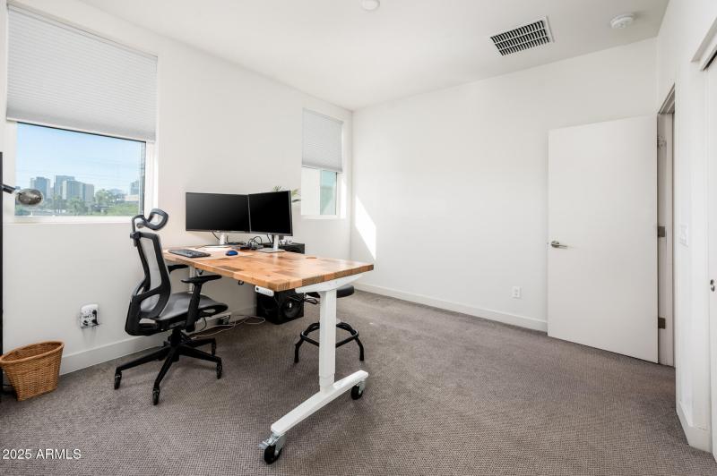 325 E Coronado Rd Unit 13 - MLS-30