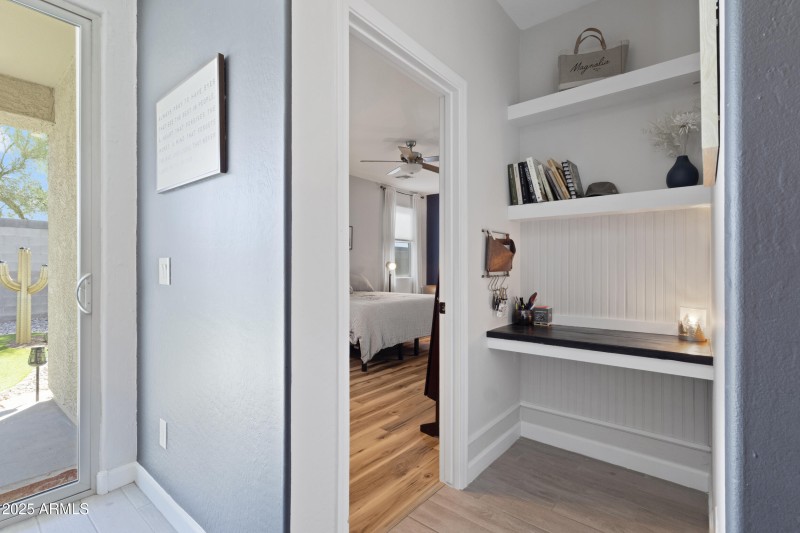 Nook outside of primary bedroom