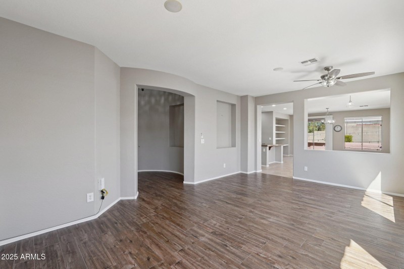 18-web-or-mls-W Clearview Trl-S0310-018