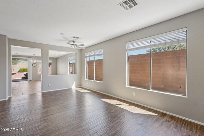 17-web-or-mls-W Clearview Trl-S0310-017