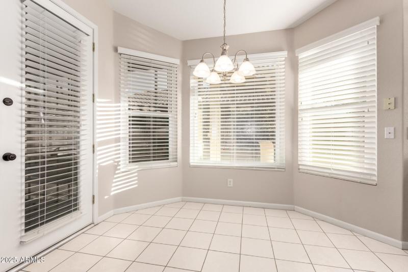 8807 E SAGUARO BLOSSOM RD