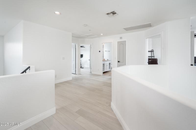 10219 E Le March Dr - MLS-25