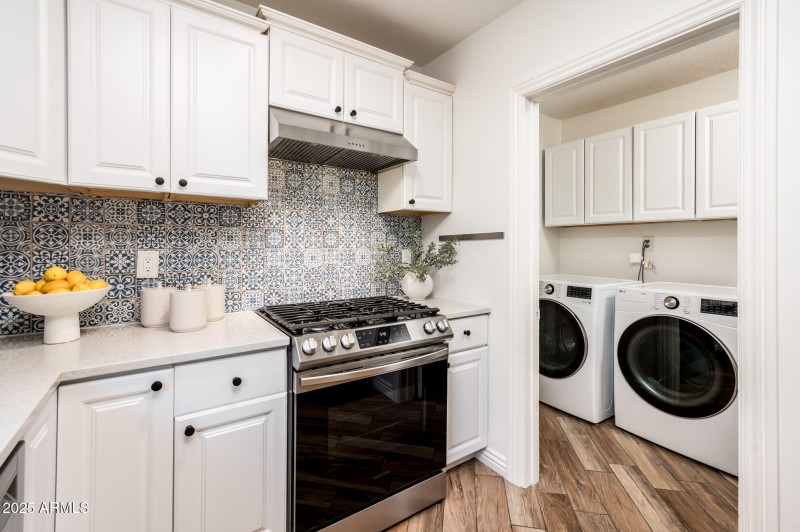 1631 W Earll Dr - MLS-31