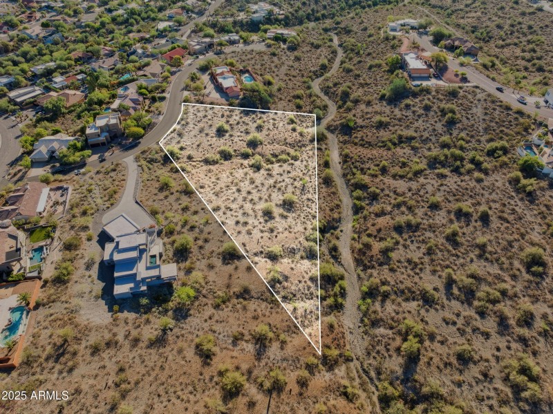 2-web-or-mls-16050-n-overlook-ct