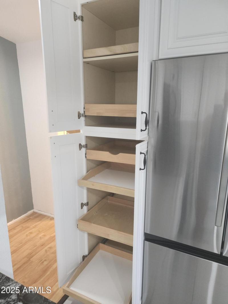 19. Kitchen Draws 13