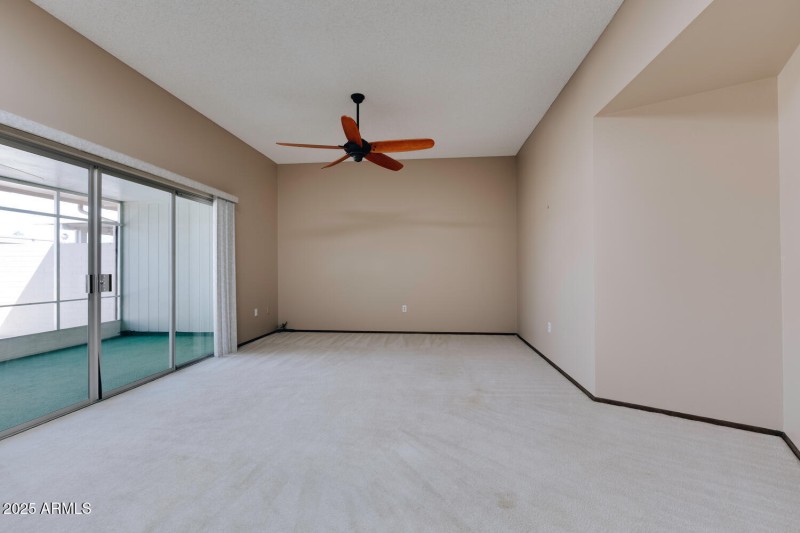 17423 N 105th Ave Sun City AZ-large-009-