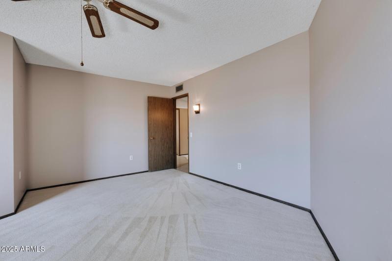 17423 N 105th Ave Sun City AZ-large-015-