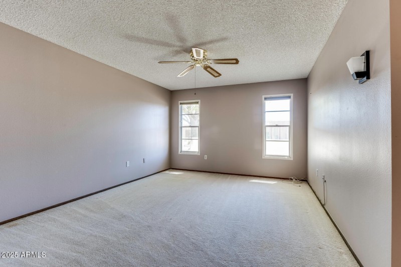 17423 N 105th Ave Sun City AZ-large-021-