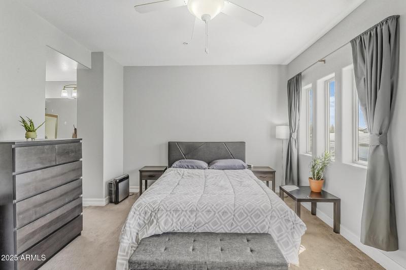 20-Main primary bedroom