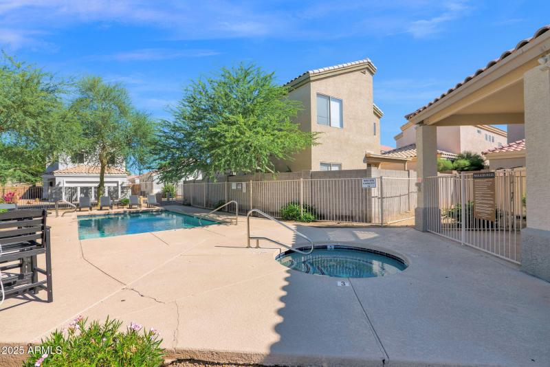 30-web-or-mls-P1315304