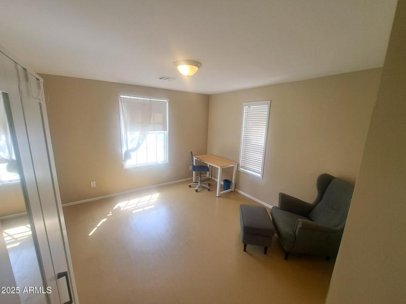 558097997_25062439783390655_158072017801