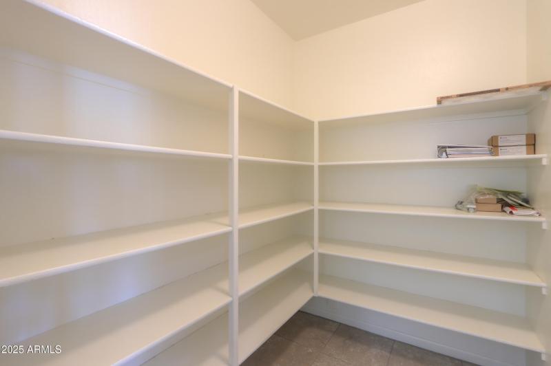 Walk in pantry