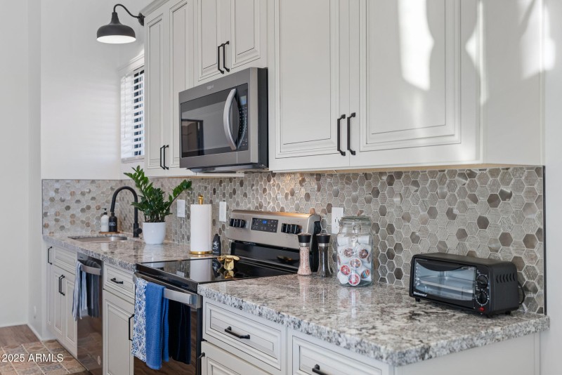 33-web-or-mls-14537-e-windstone-trail