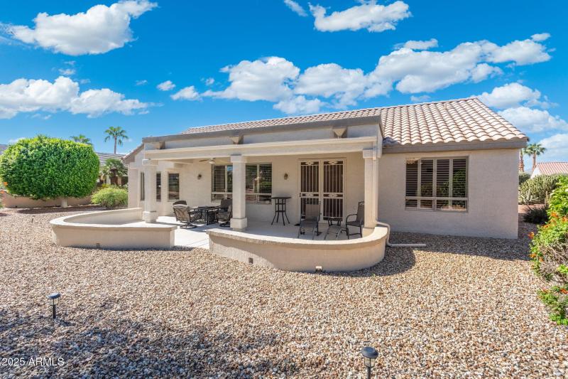 40-web-or-mls-QVB02078-HDR-Edit