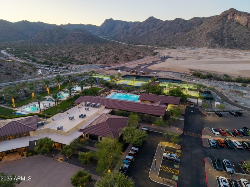 DJI_20251002182713_0302_D