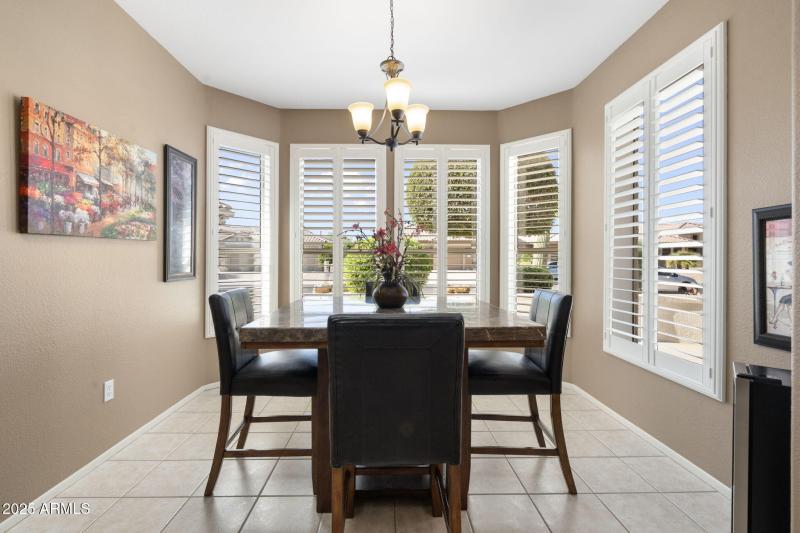 13-web-or-mls-QVB02156