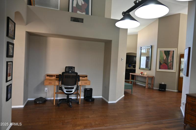 Office area or expand to full bath