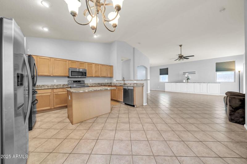 17018 W Tonbridge St-8