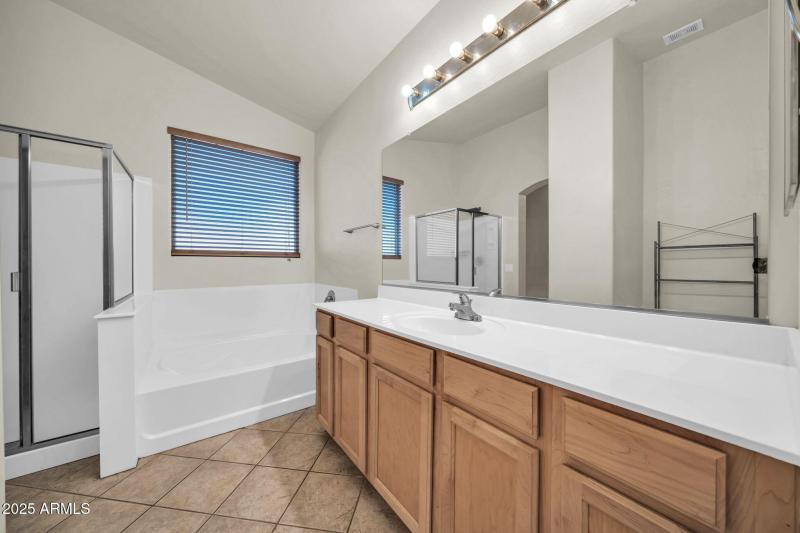 17018 W Tonbridge St-16