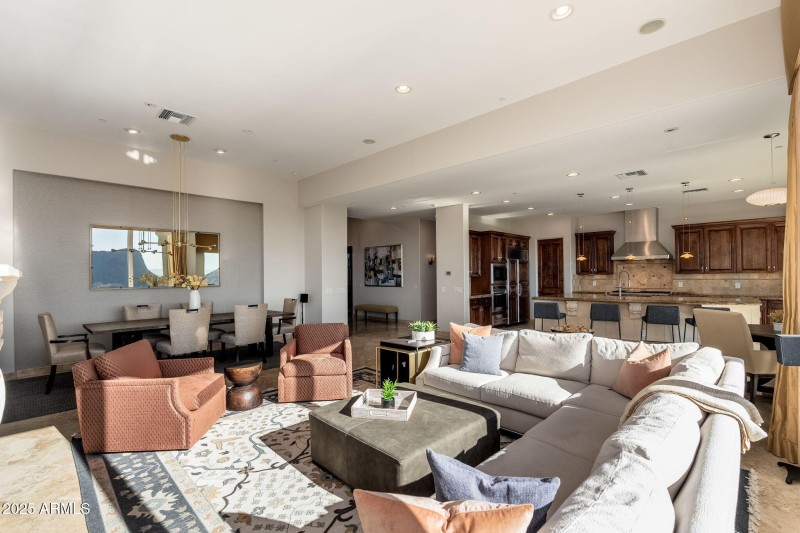 10826 N Skyline Dr - 10