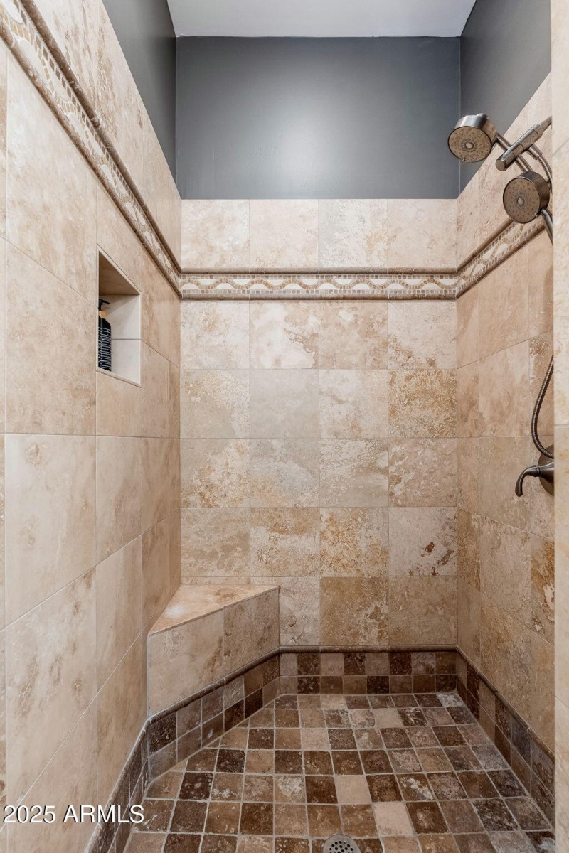 10826 N Skyline Dr - 26